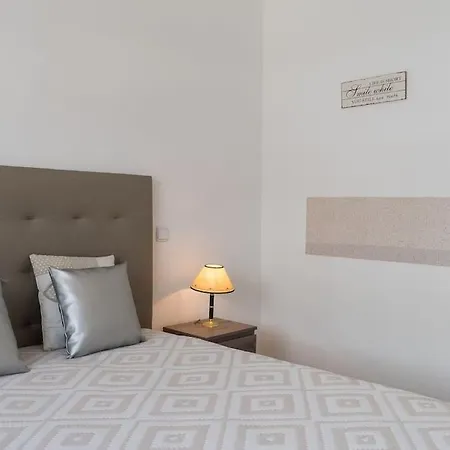 New !! 1 Bedroom De - Carlos Porfirio